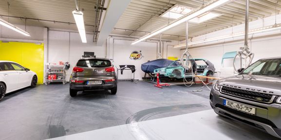 Lackierarbeiten - Autolackiererei EM Eichenauer & Meißner GbR aus Castrop-Rauxel
